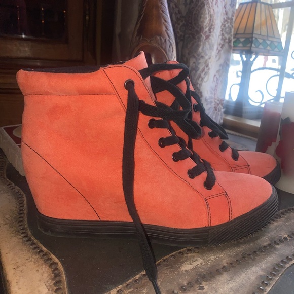 EUC pink and black wedge sneakers - Picture 2 of 2